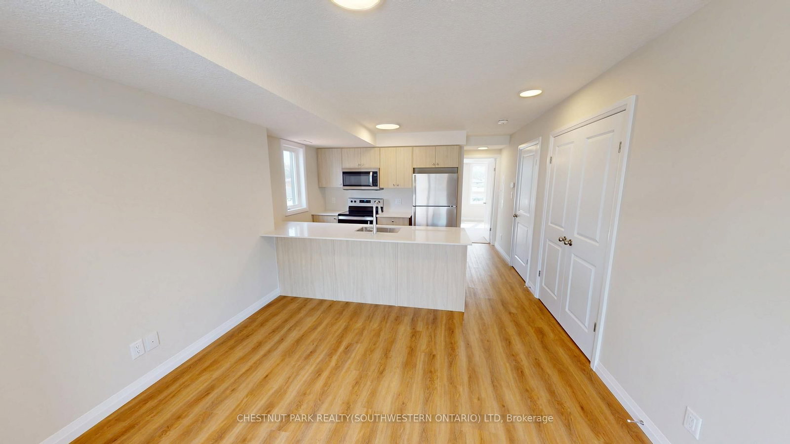 410 Northfield Drive W, Unit D3 - Photo 7