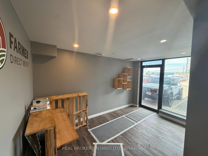 I - 227 Bunting Rd, St. Catharines, L2M 3Y2 | Image 3