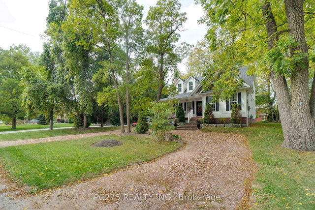 23 Mactavesh Crescent