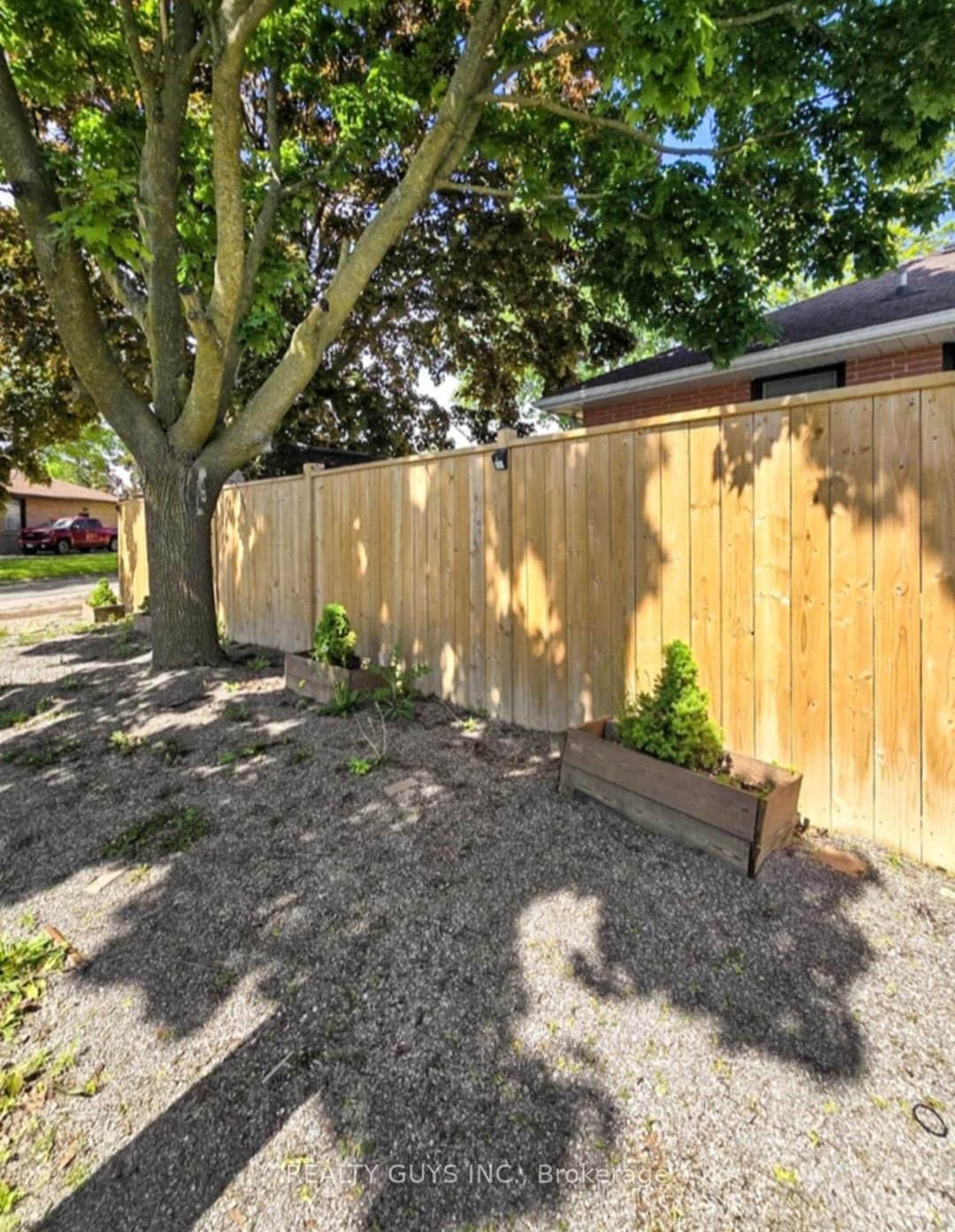 Listing Image 3
