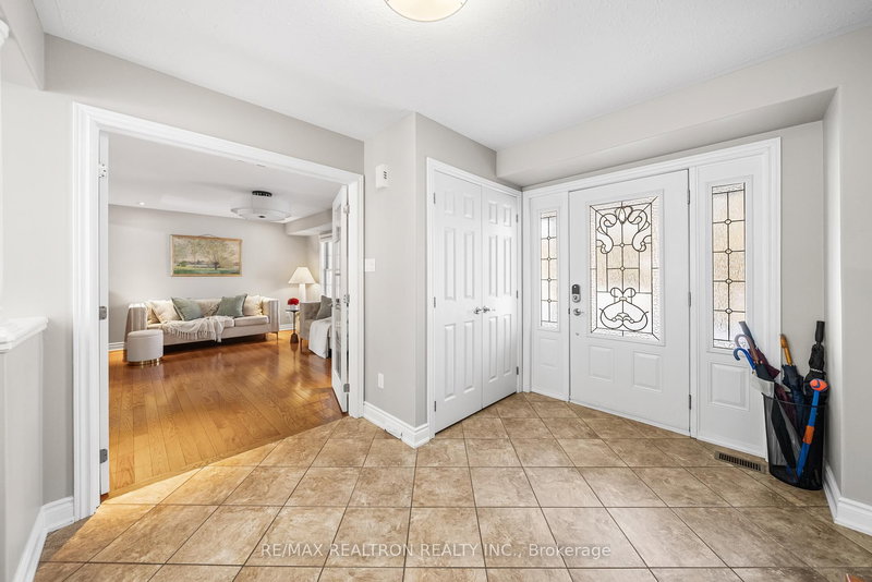 100 Birch Grve, Shelburne, L9V 2W3 | Image 3