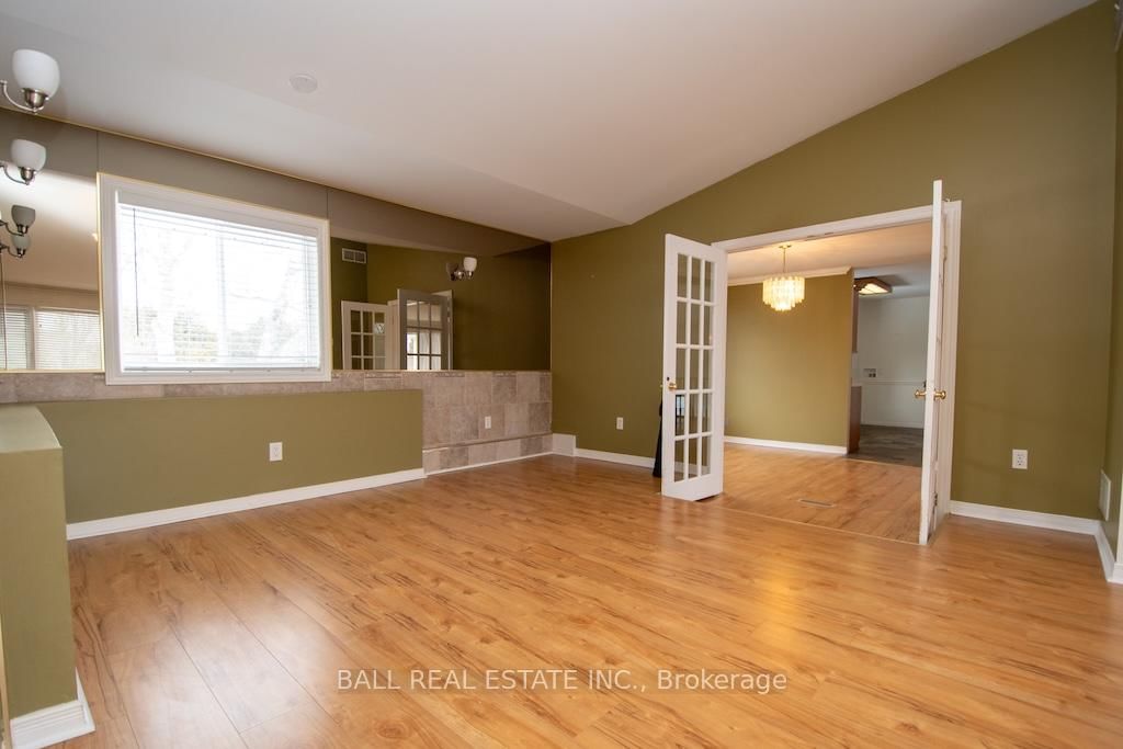 Detached House for sale at 1684 Sherbrooke Street, Peterborough, Ontario, K9J 6X4 - Monaghan Ward 2 - MLS: X12434530