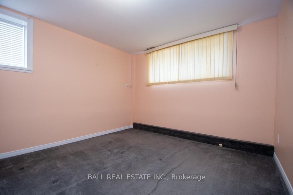 Detached House for sale at 1684 Sherbrooke Street, Peterborough, Ontario, K9J 6X4 - Monaghan Ward 2 - MLS: X12434530