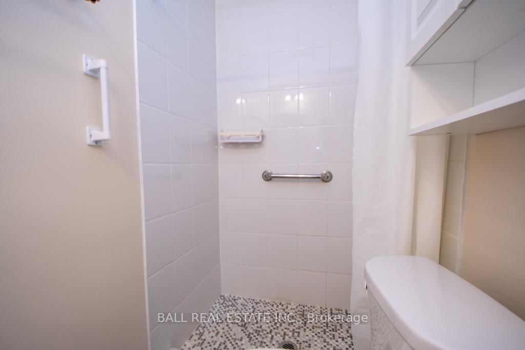 Detached House for sale at 1684 Sherbrooke Street, Peterborough, Ontario, K9J 6X4 - Monaghan Ward 2 - MLS: X12434530