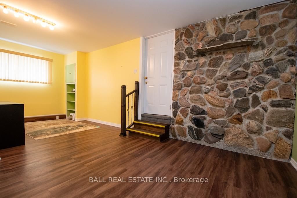 Detached House for sale at 1684 Sherbrooke Street, Peterborough, Ontario, K9J 6X4 - Monaghan Ward 2 - MLS: X12434530