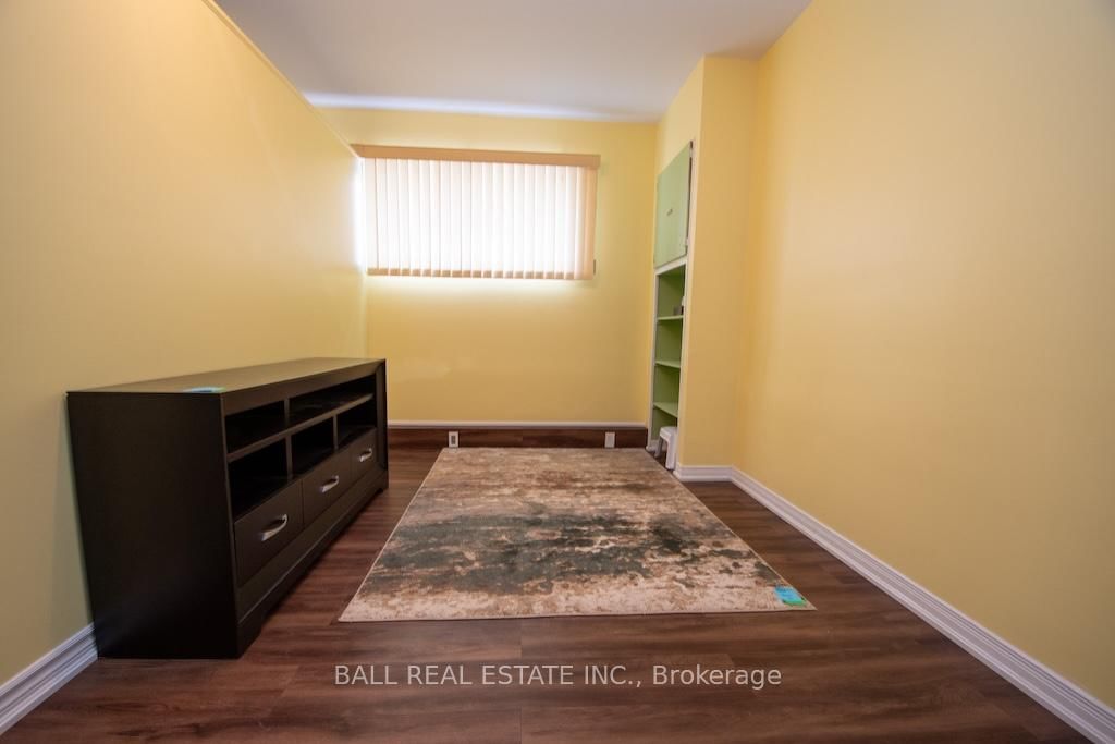 Detached House for sale at 1684 Sherbrooke Street, Peterborough, Ontario, K9J 6X4 - Monaghan Ward 2 - MLS: X12434530