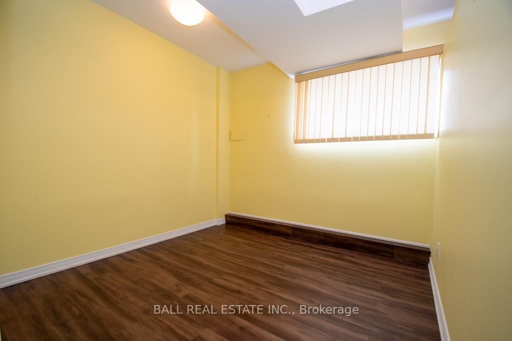 Detached House for sale at 1684 Sherbrooke Street, Peterborough, Ontario, K9J 6X4 - Monaghan Ward 2 - MLS: X12434530