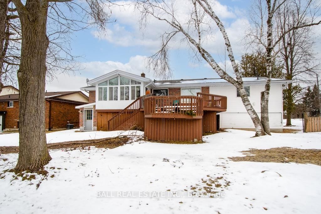 Detached House for sale at 1684 Sherbrooke Street, Peterborough, Ontario, K9J 6X4 - Monaghan Ward 2 - MLS: X12434530