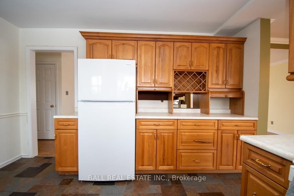 Detached House for sale at 1684 Sherbrooke Street, Peterborough, Ontario, K9J 6X4 - Monaghan Ward 2 - MLS: X12434530