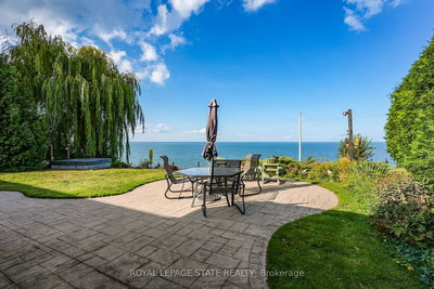 10 Tupper Boulevard, Grimsby, Ontario image-0-4