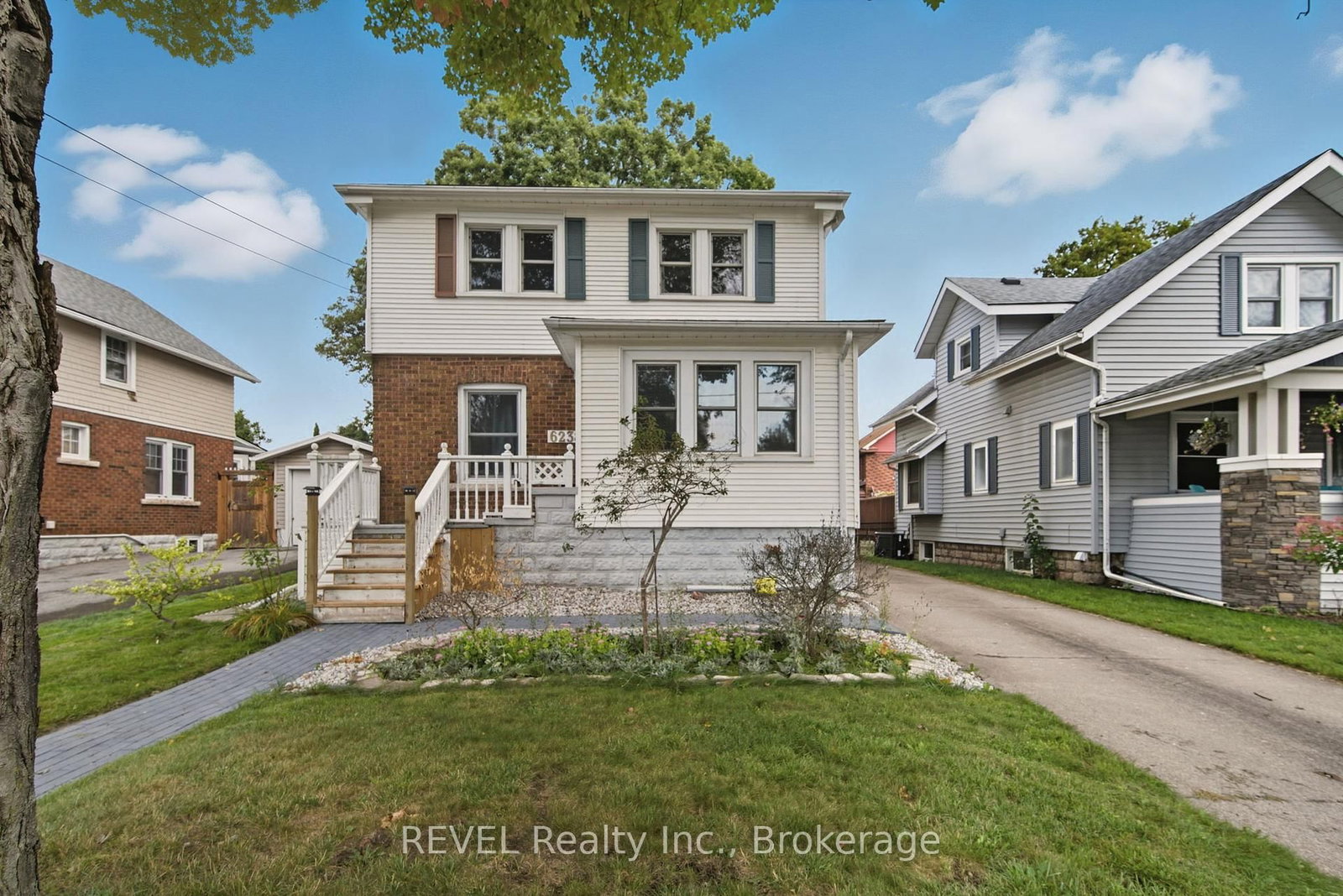 Listing Image 3