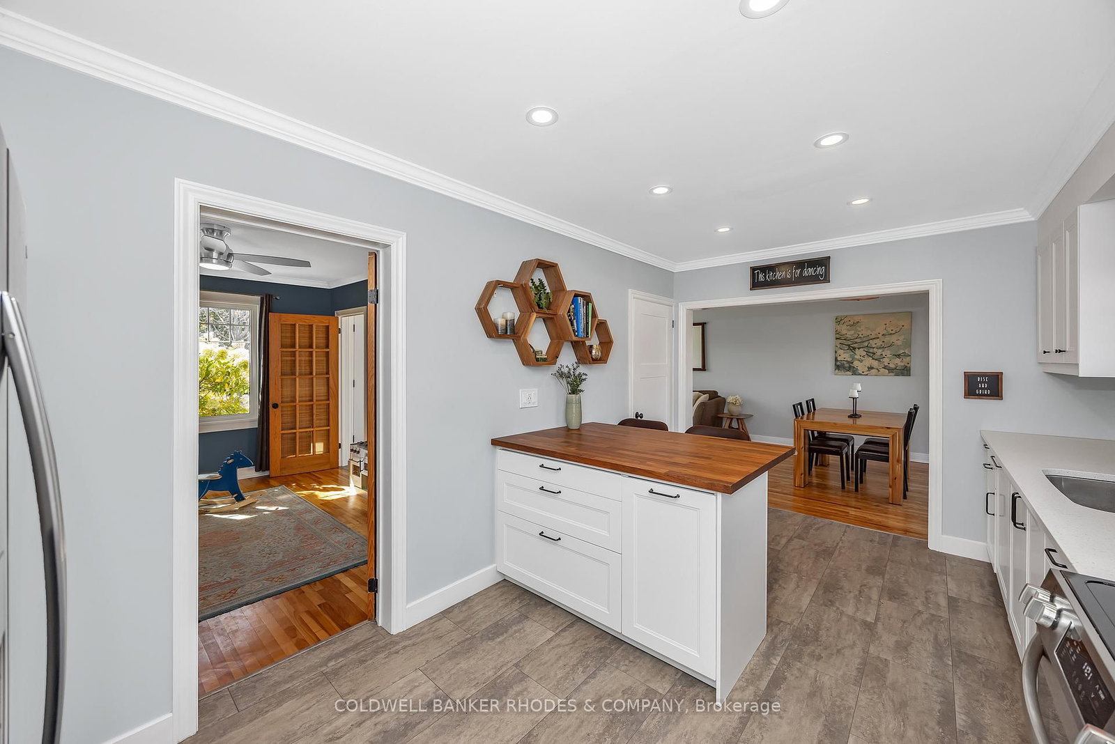 Listing Image 13