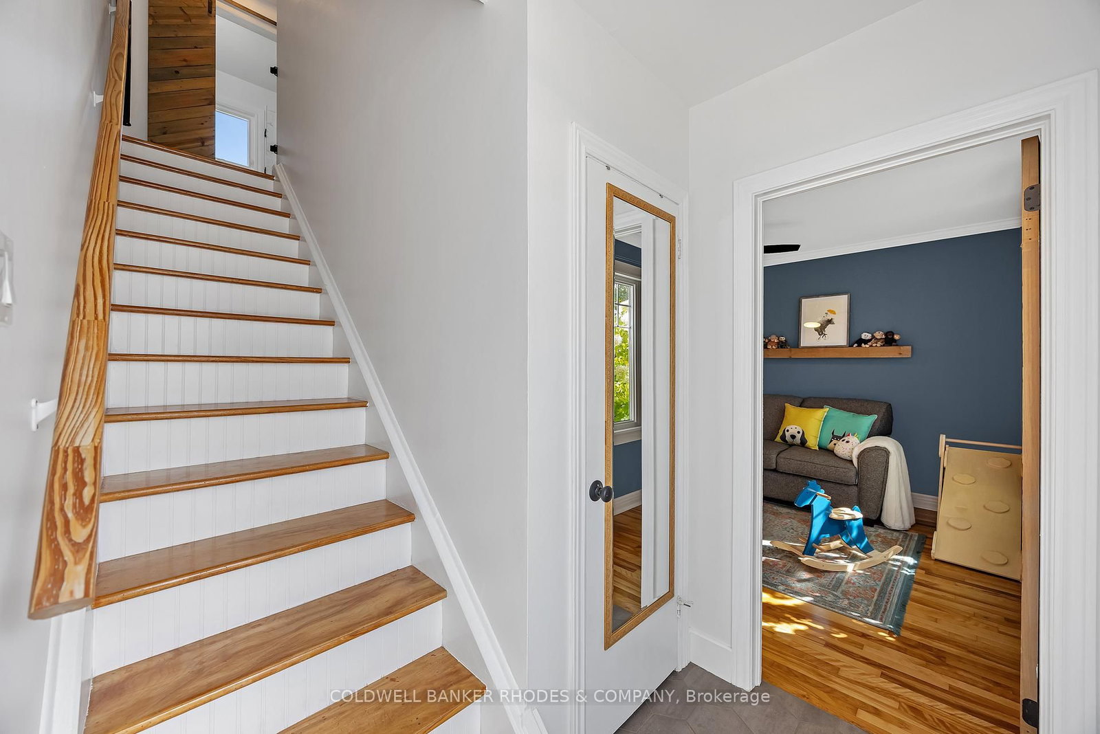 Listing Image 16