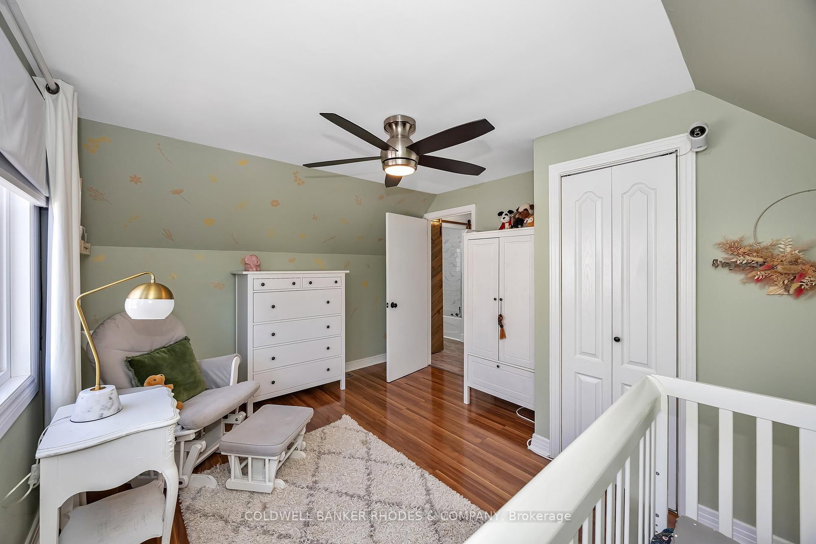 Listing Image 20