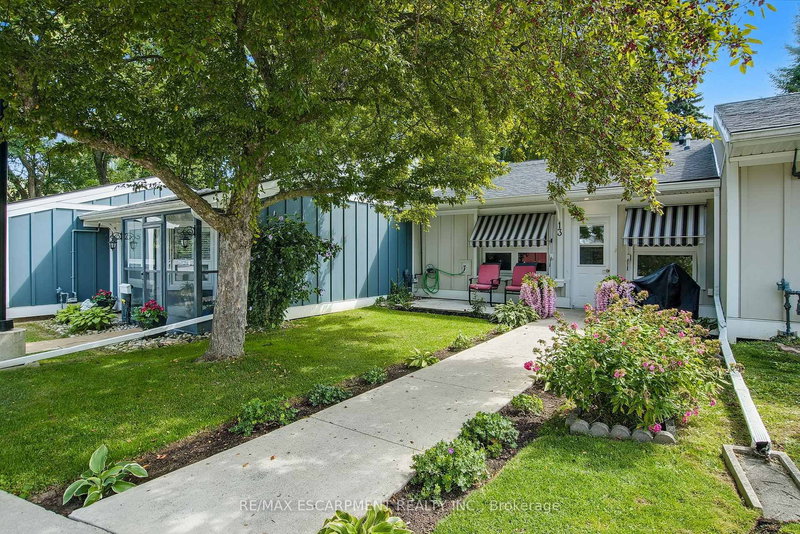 13 Sister Varga Terr, Hamilton, L9B 1T8 | Image 2