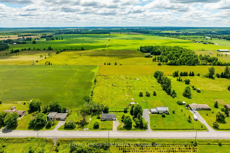 1234 Kinburn Side Rd, Ottawa, K0A 3M0 | Image 2