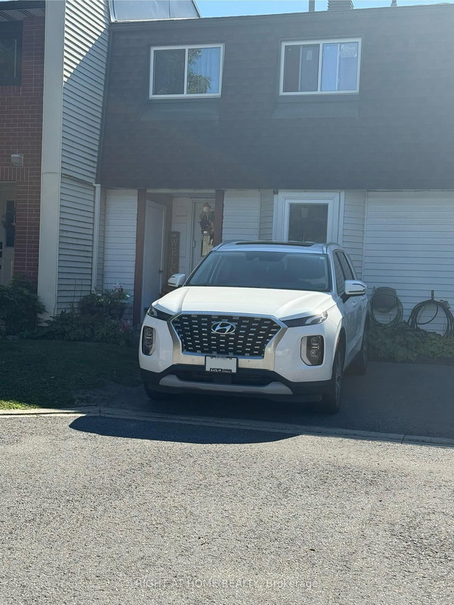 1013 Cloister Gardens