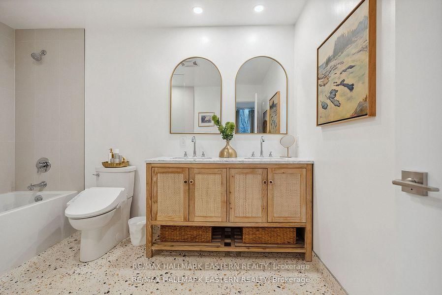 195 Hunter Street E, Unit TH 01 - Photo 21