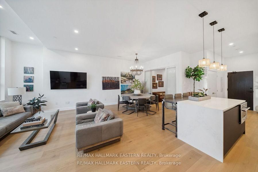 195 Hunter Street E, Unit TH 01 - Photo 5