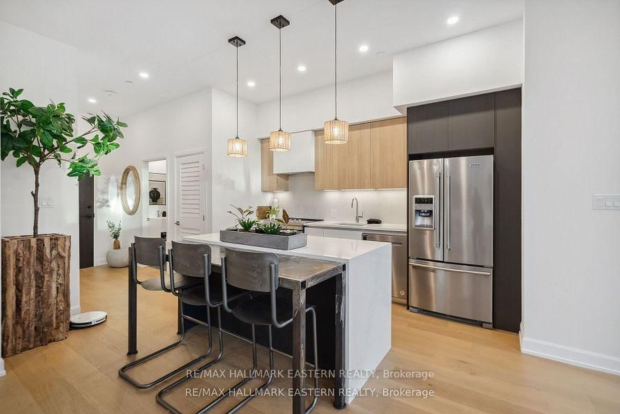 195 Hunter Street E, Unit TH 01 - Photo 8