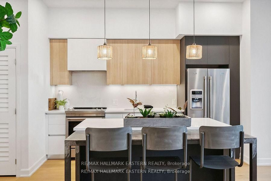 195 Hunter Street E, Unit TH 01 - Photo 9