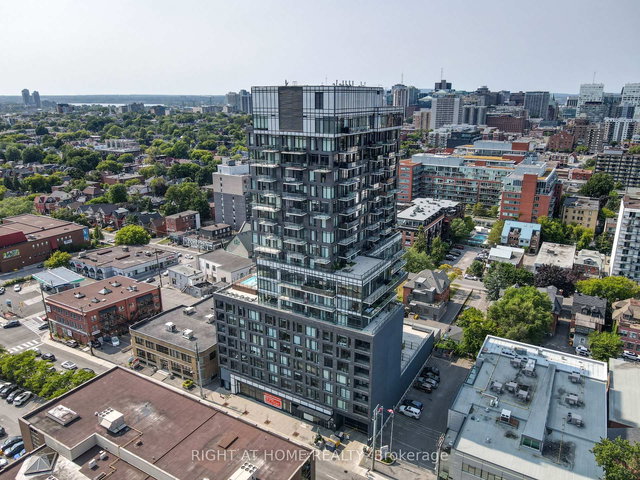 705 - 203 CATHERINE Street