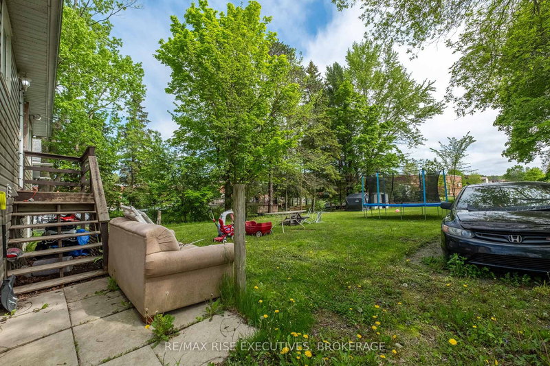 353 Charles St, Gananoque, K7G 1V6 | Image 3