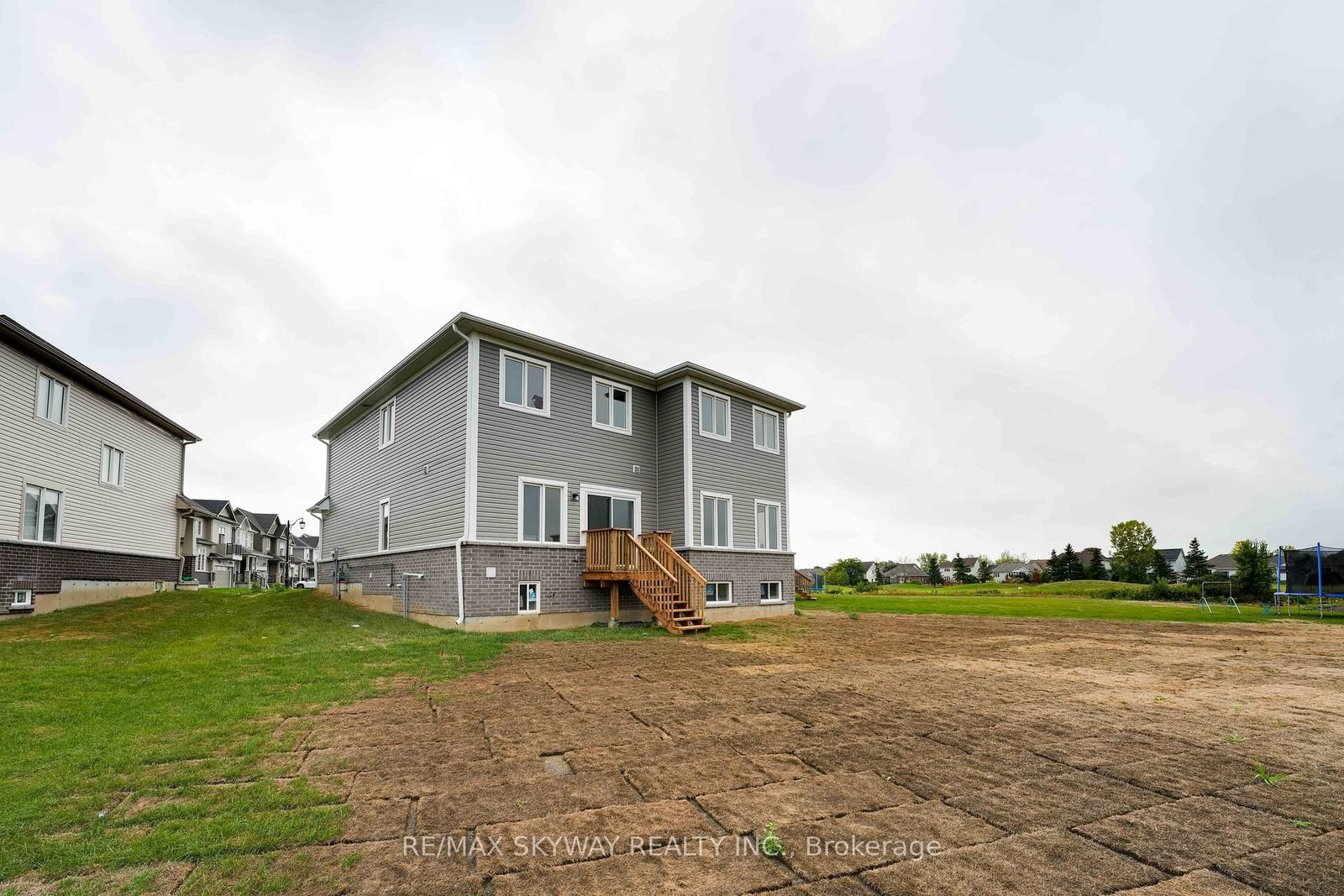 Listing Image 48