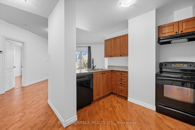 615 - 135 James Street S