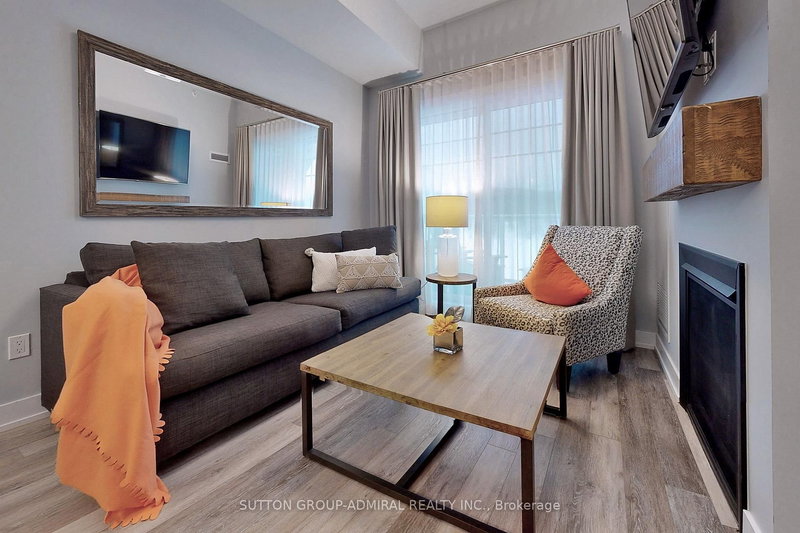 425 - 25 Pen Lake Point Rd, Huntsville, P1H 1A9 | Image 2