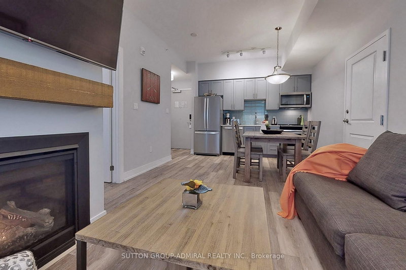 425 - 25 Pen Lake Point Rd, Huntsville, P1H 1A9 | Image 3