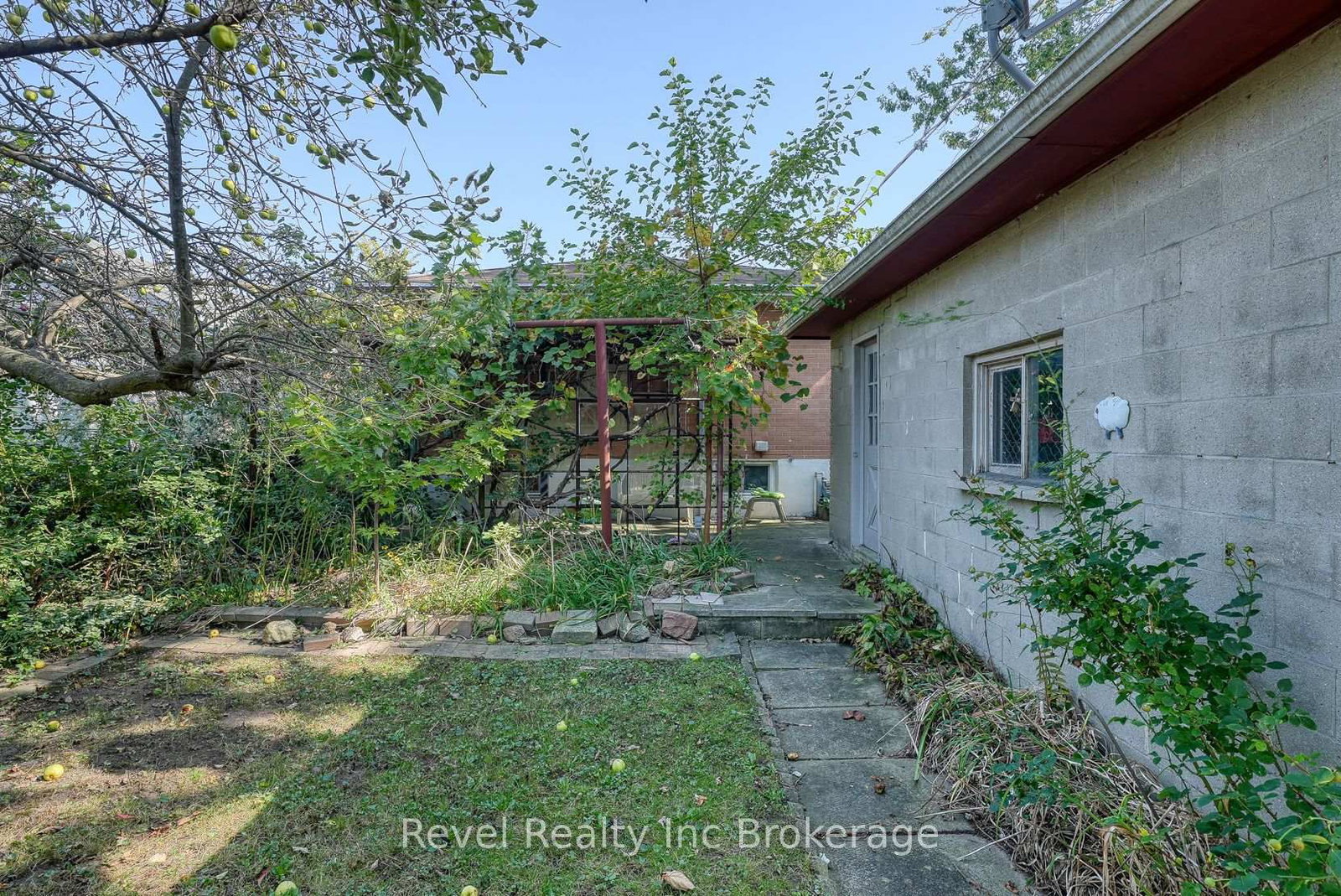 Listing Image 7