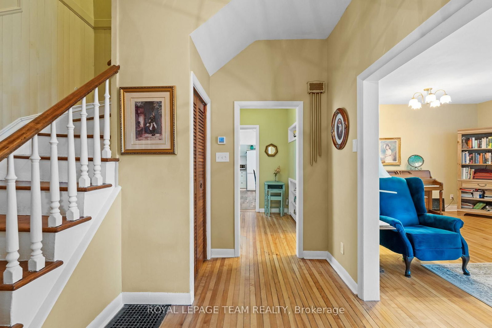 Listing Image 7