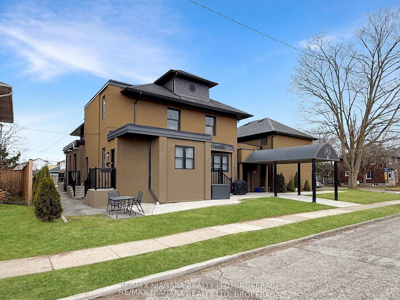 21 Wintemute St, Fort Erie, L2A 3N9 | Image 2