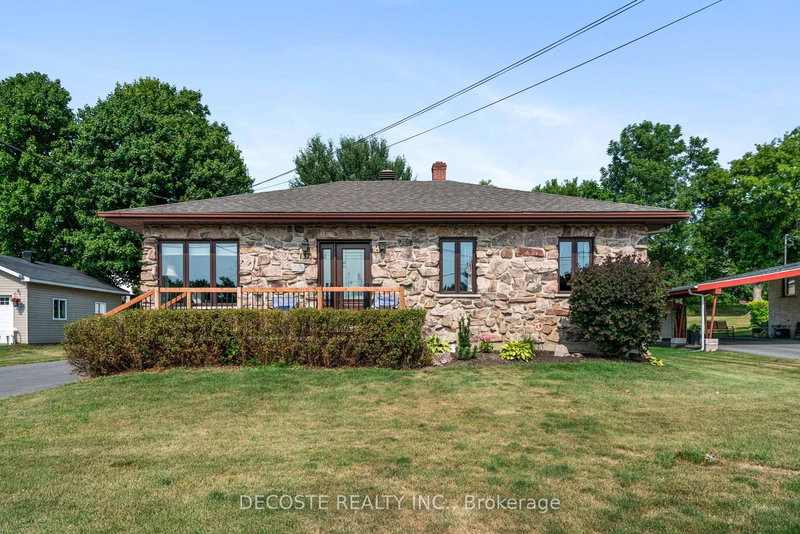 137 Park Ave, North Glengarry, K0C 1A0 | Image 2