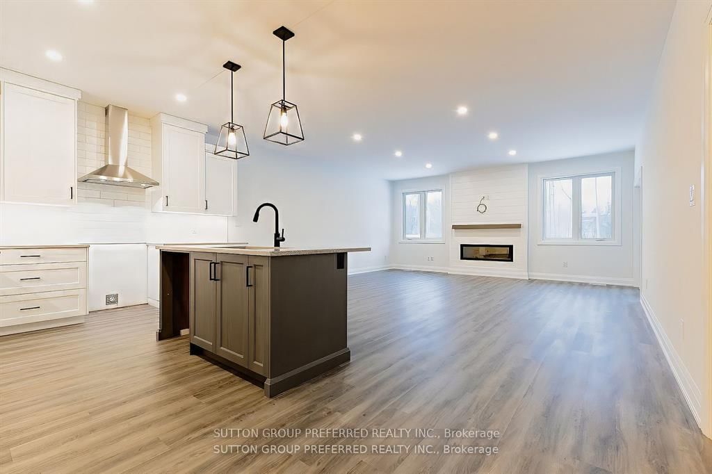 175 GLENGARIFF Drive • #16 • Southwold, ON photo 8