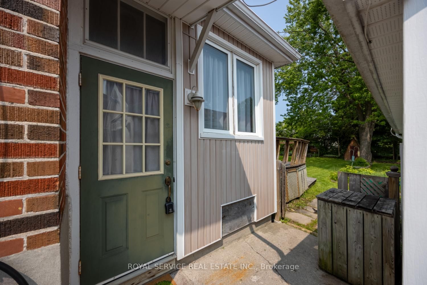 Listing Image 7