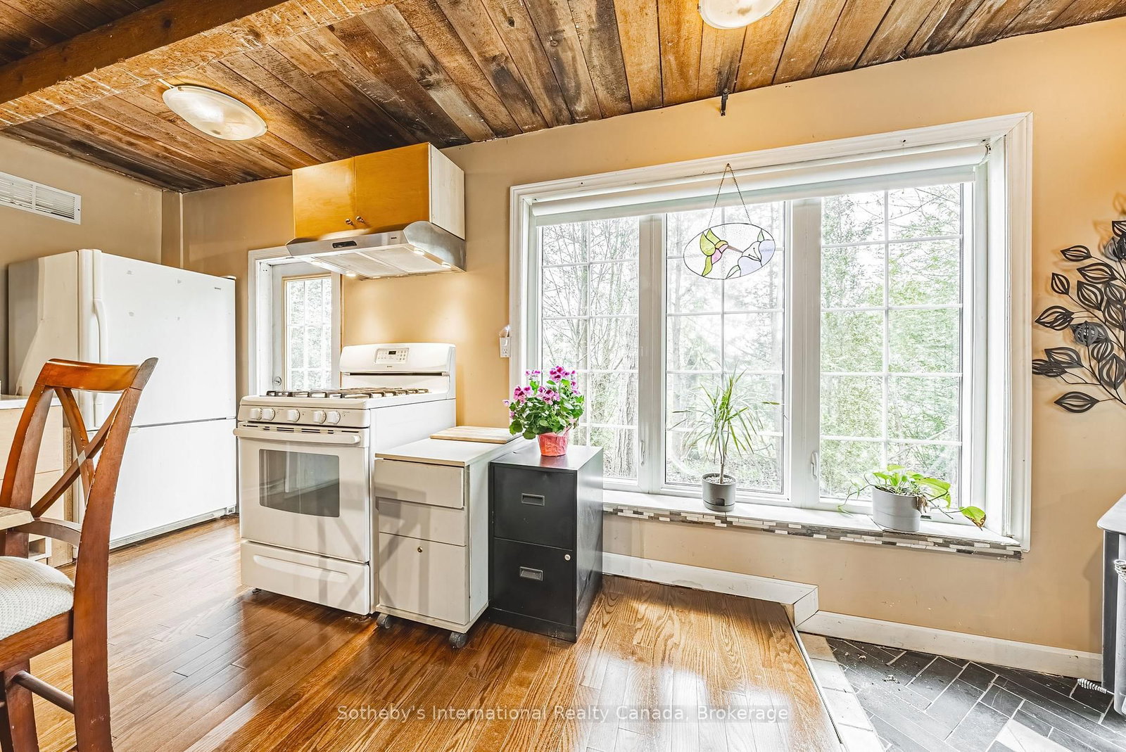 Detached House for sale at 1680 Old Brock Street, Norfolk, Ontario, N0E 1W0 - Vittoria - MLS: X12440998