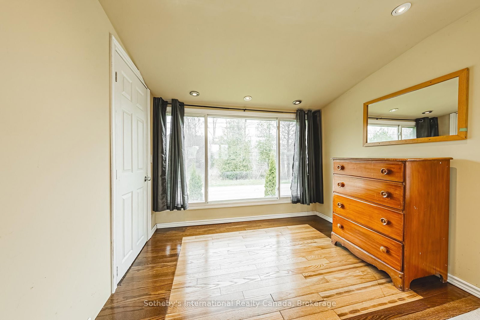 Detached House for sale at 1680 Old Brock Street, Norfolk, Ontario, N0E 1W0 - Vittoria - MLS: X12440998