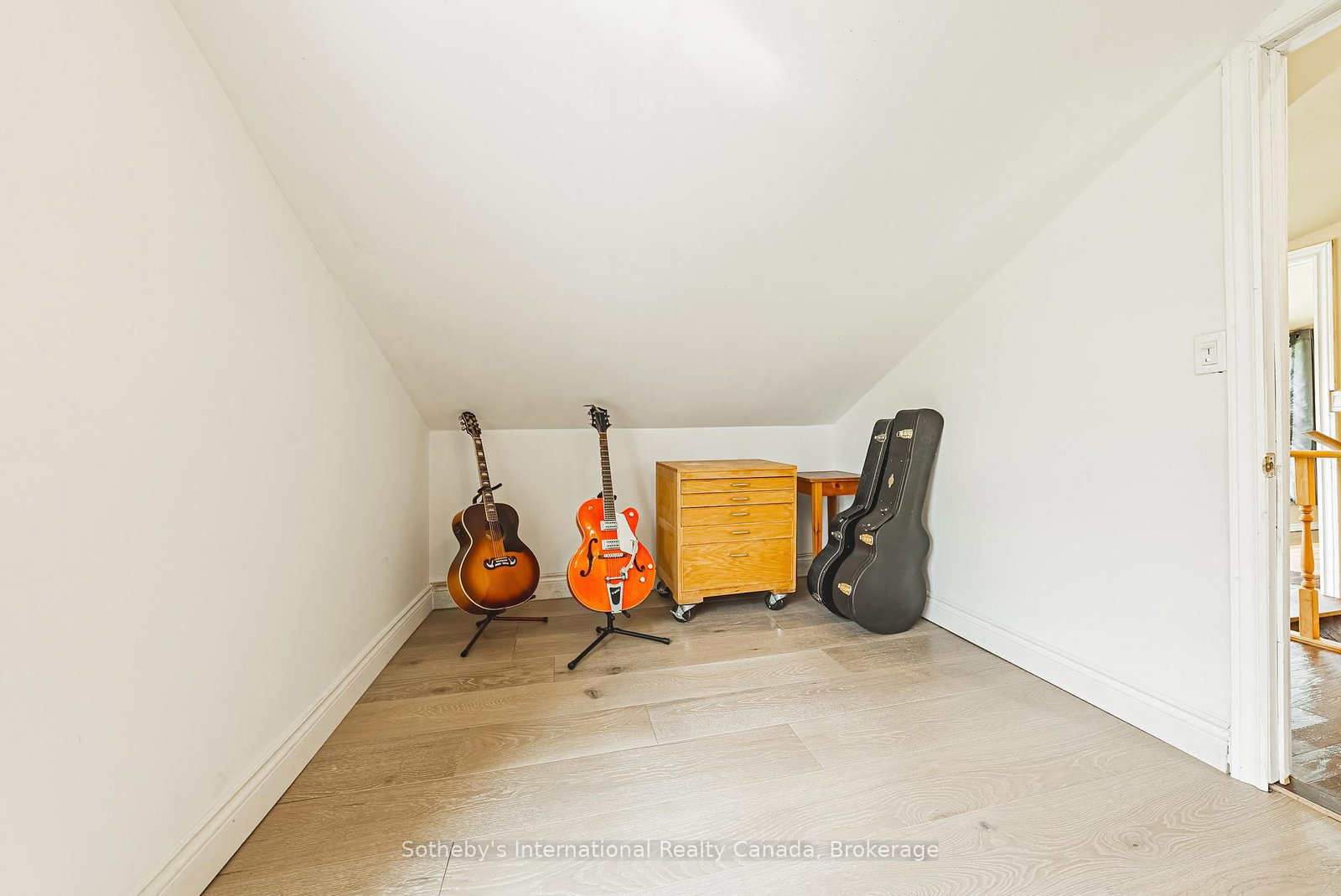 Detached House for sale at 1680 Old Brock Street, Norfolk, Ontario, N0E 1W0 - Vittoria - MLS: X12440998