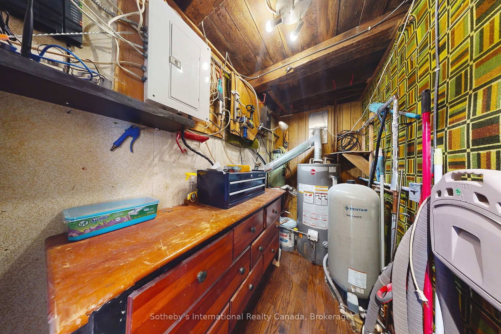 Detached House for sale at 1680 Old Brock Street, Norfolk, Ontario, N0E 1W0 - Vittoria - MLS: X12440998