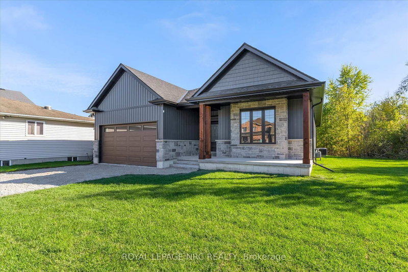 207 Forks Rd, Welland, L3B 6C5 | Image 2