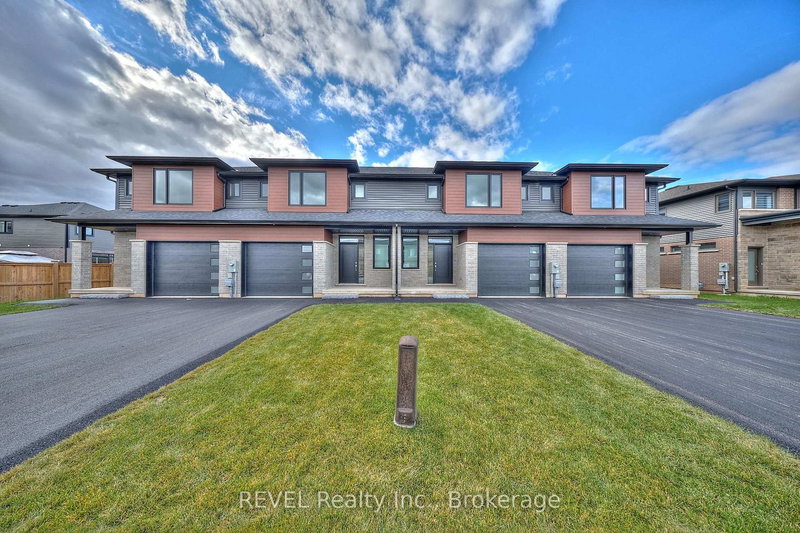 7429 MATTEO Dr, Niagara Falls, L2H 3T3 | Image 2