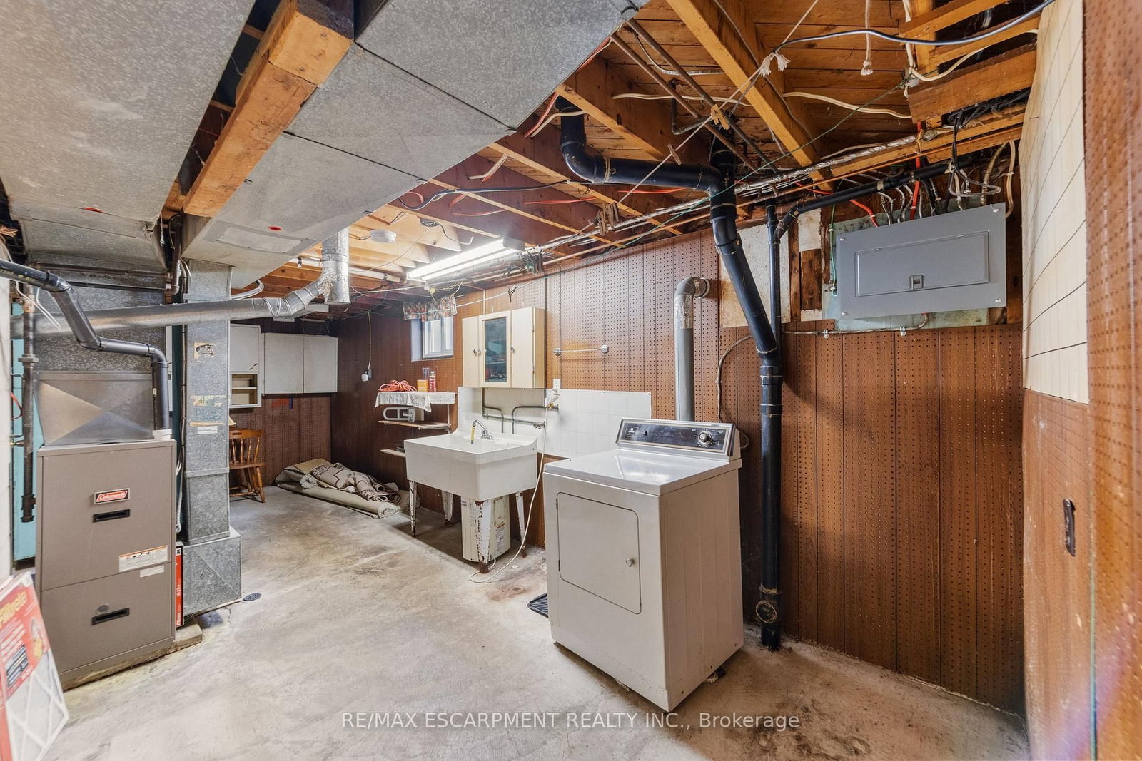 Listing Image 19