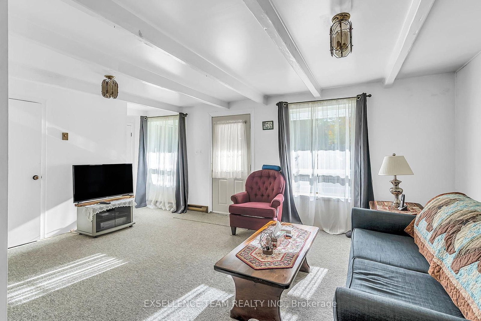 Listing Image 7