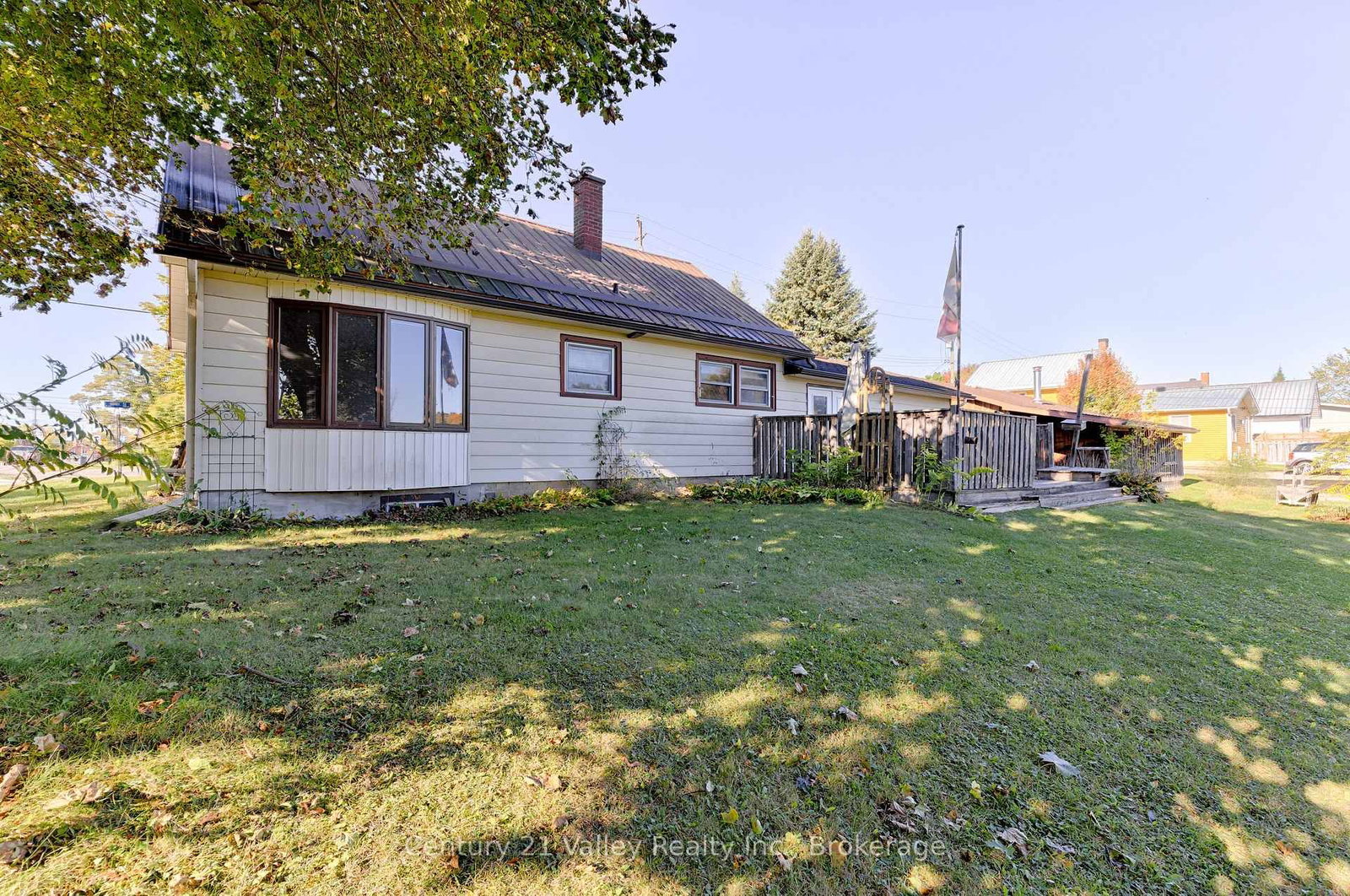 Listing Image 7