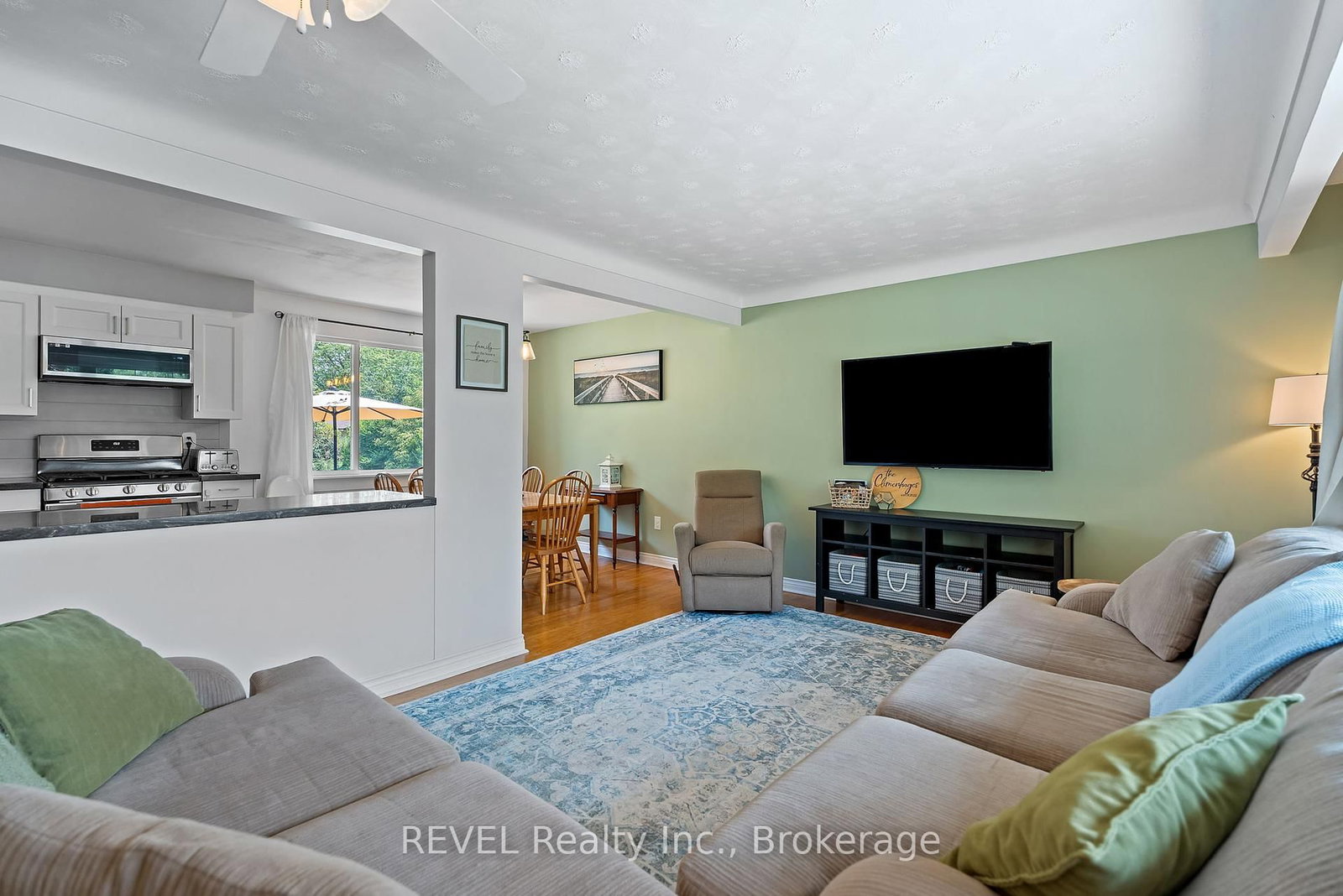 Listing Image 7