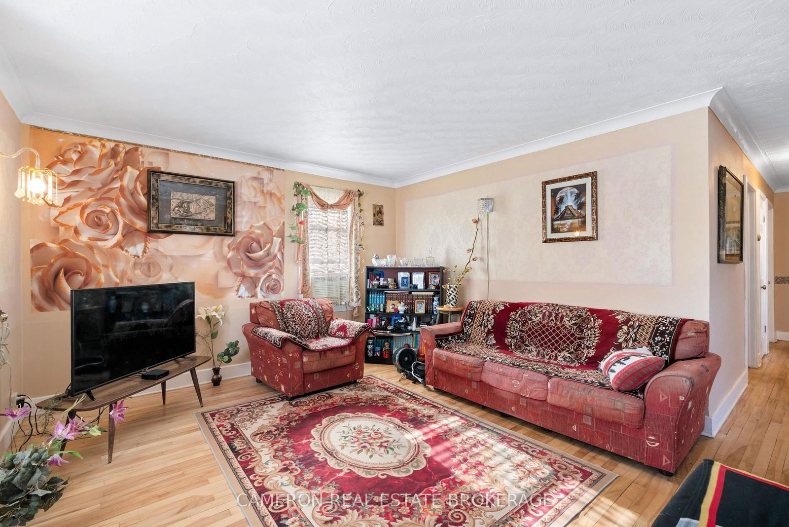 Listing Image 7