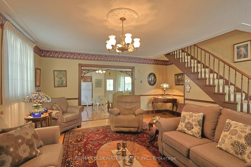 197 Broad St, North Middlesex, N0M 2K0 | Image 3