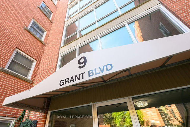 107 - 9 Grant Boulevard